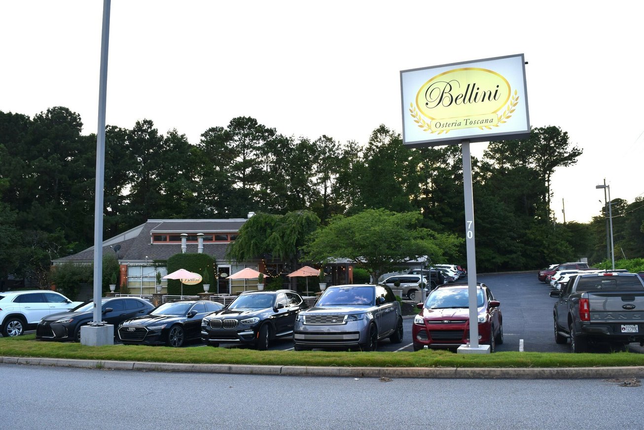 70 W. Crossville Road Retail