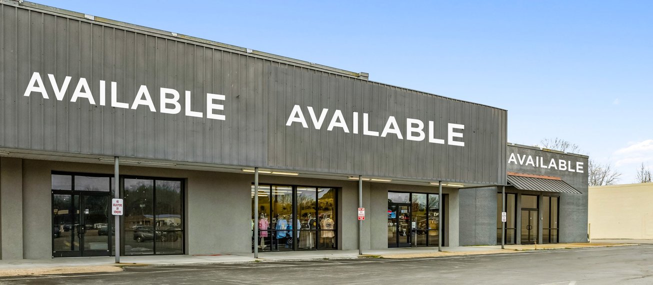 141 Highway 641 North Retail