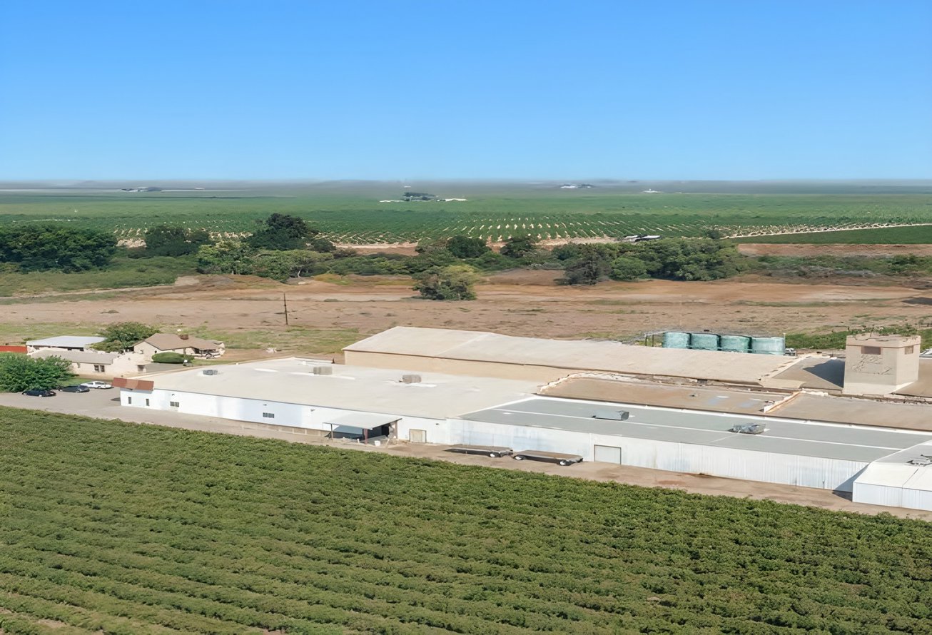 5806 N Modoc Ave Industrial