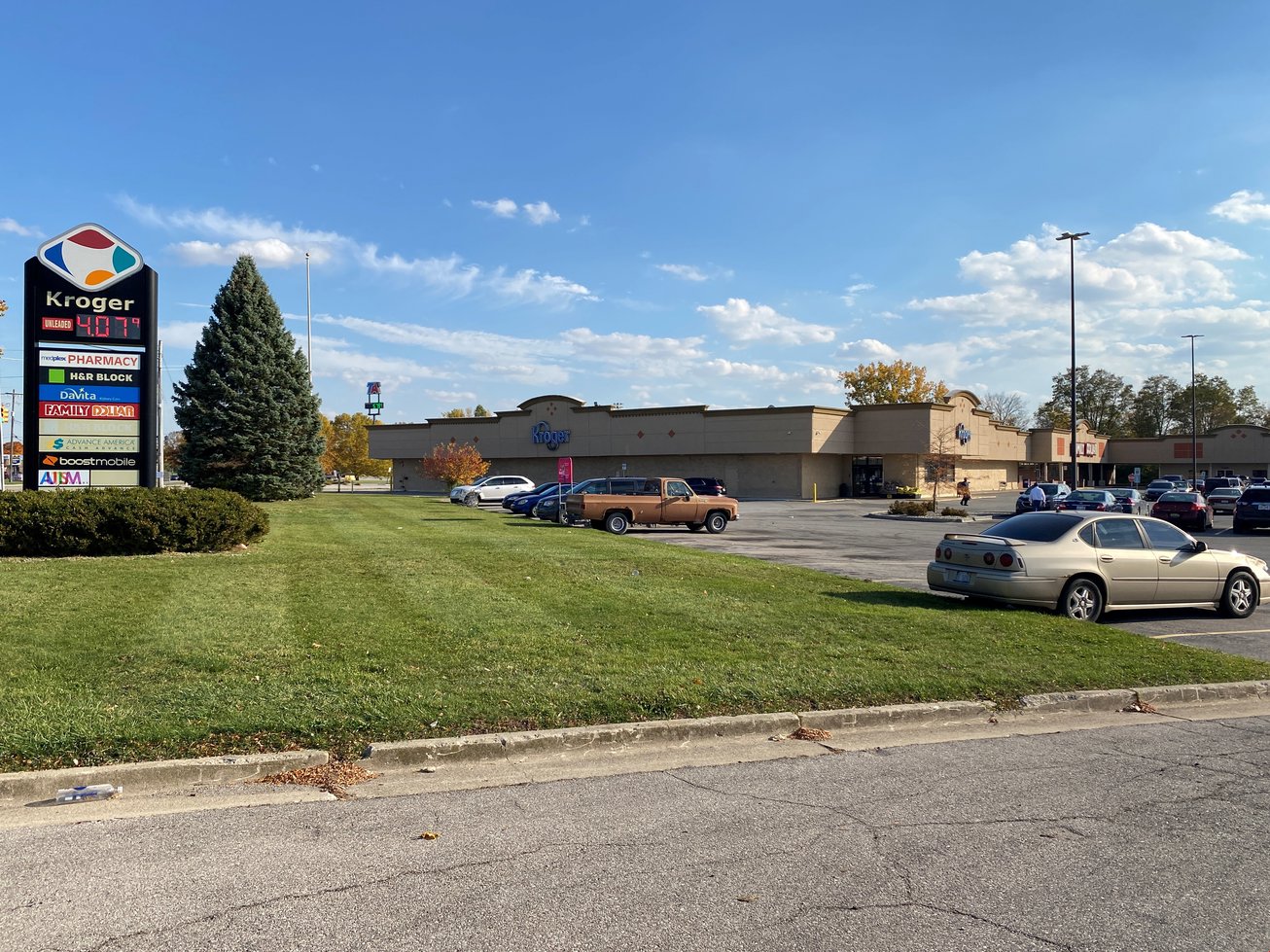 6370 Dixie Highway Retail