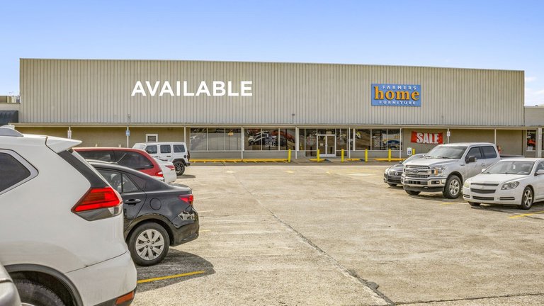 923-951 East College Street, Pulaski, TN, For Lease, Image-1