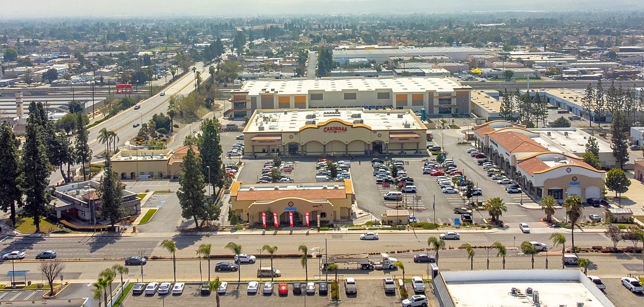 SWC Holt Avenue and Central Boulevard Retail