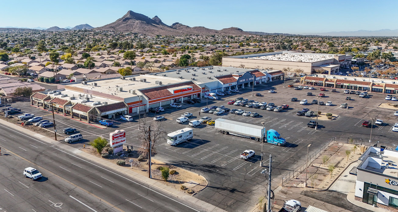 16806-16872 North Cave Creek Road Retail