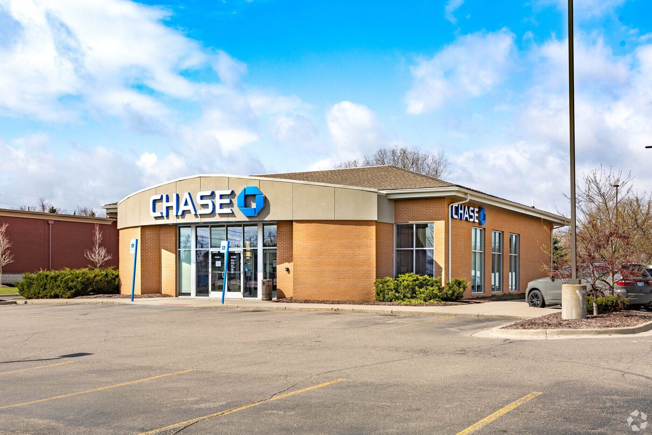 5541 Sashabaw Rd, Clarkston, MI, For Sale, Image-1