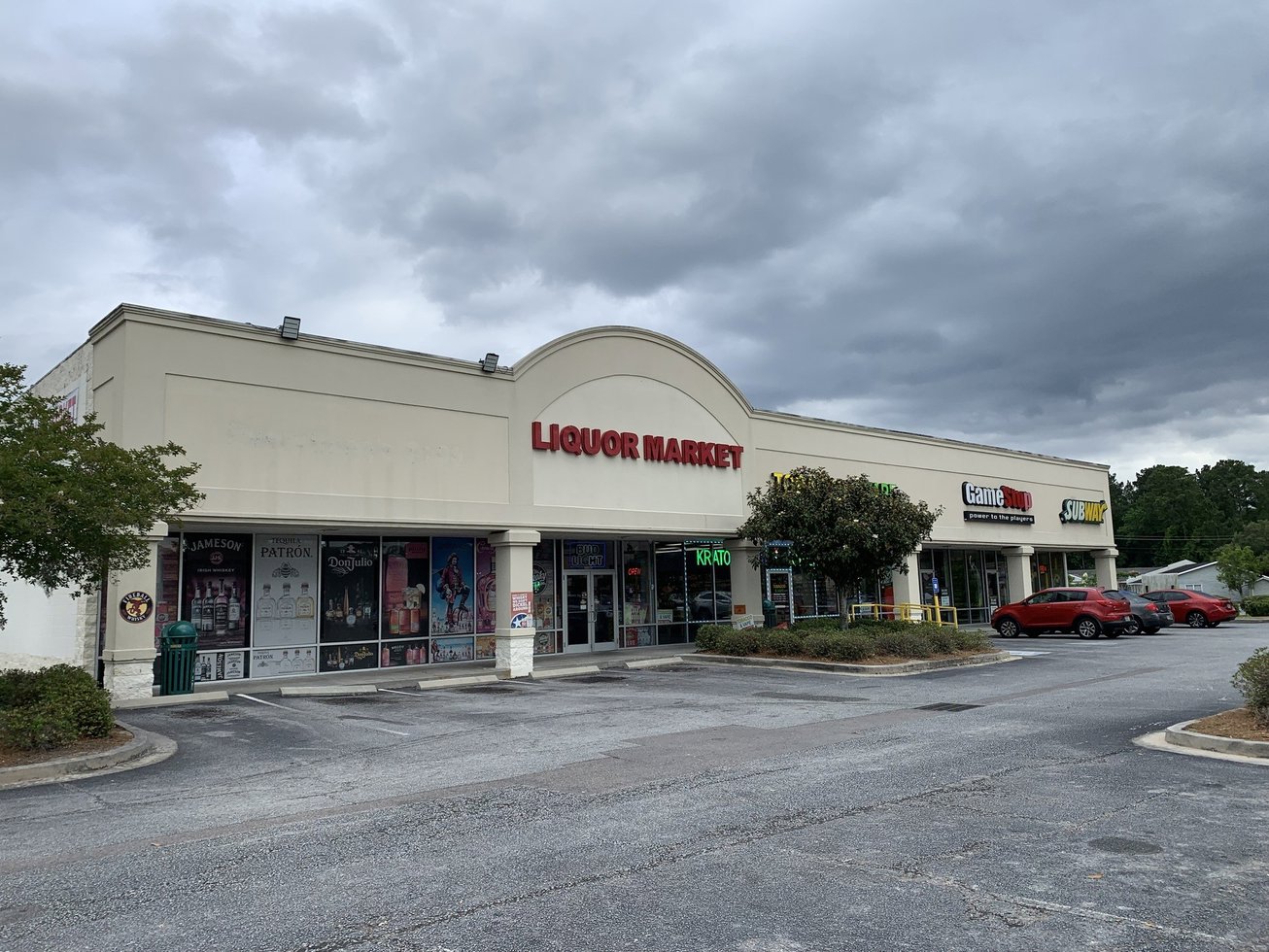 5990 Ogeechee Rd Retail
