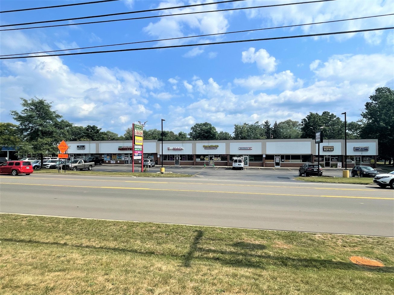 3187 Union Lake Road Retail