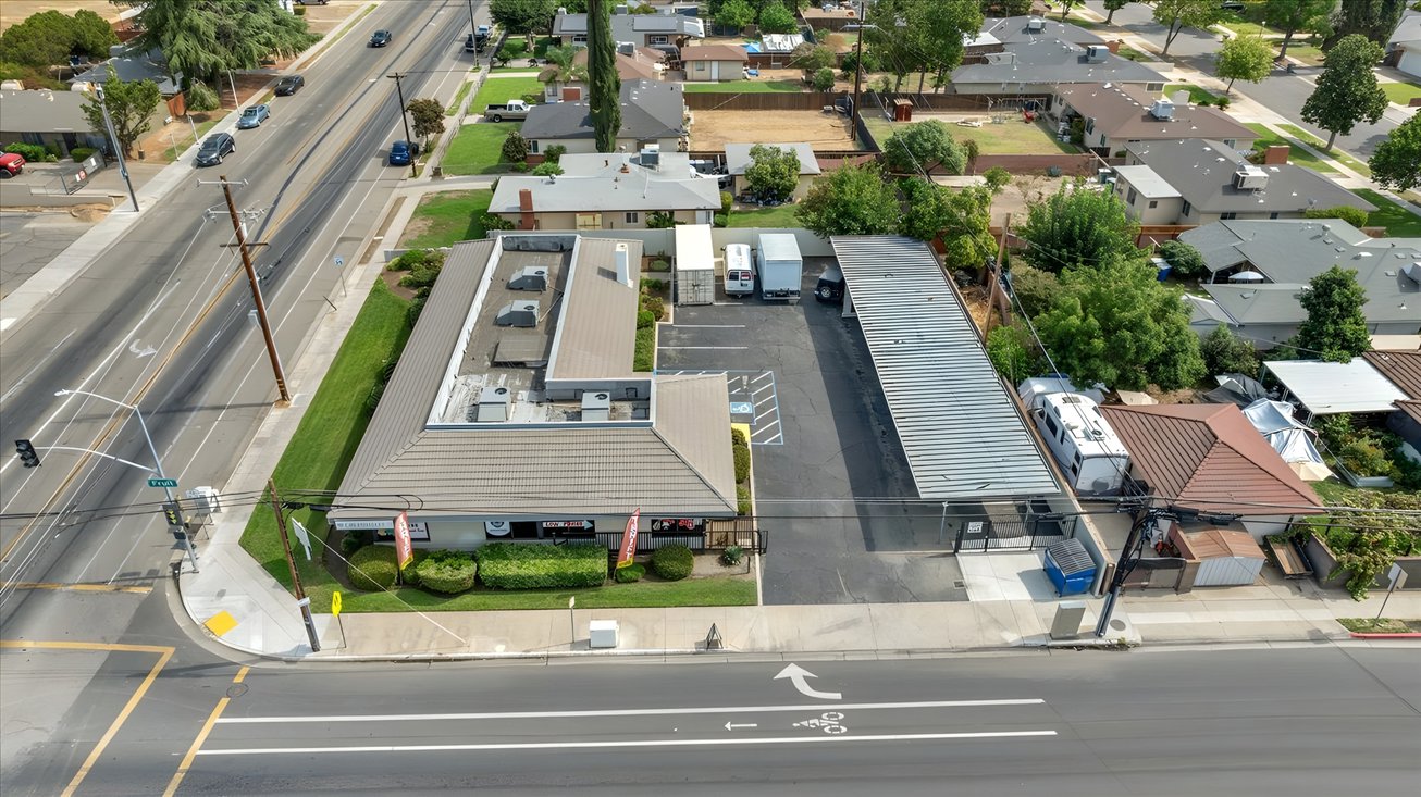 445 W Dakota Ave Office