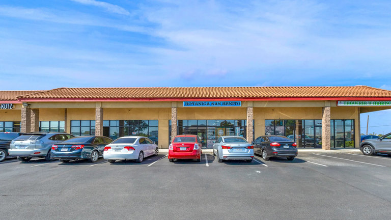 1410 Country Club Drive, Madera, CA, For Lease, Image-4