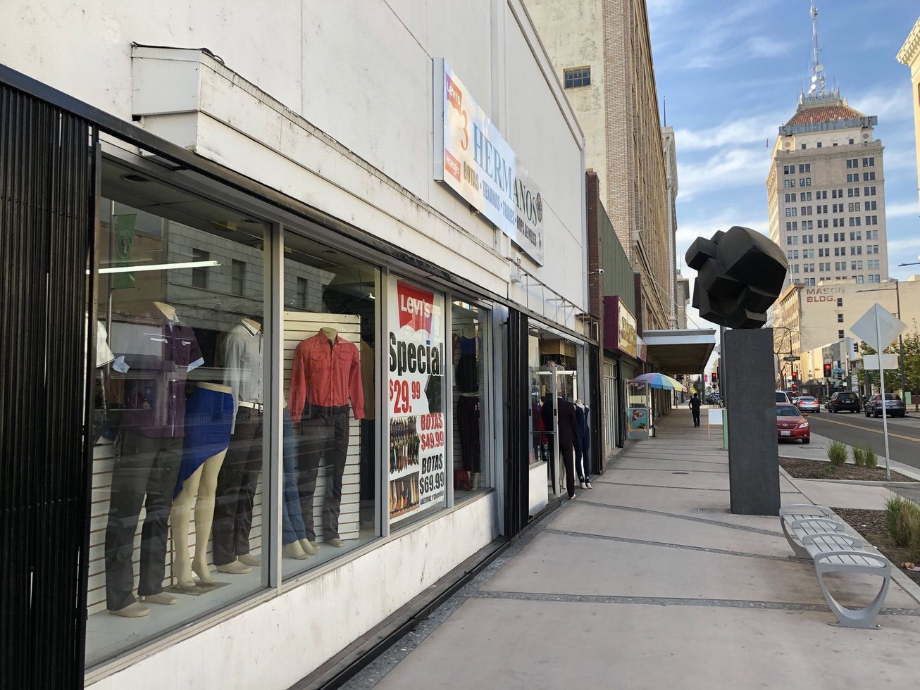 921 Fulton St Retail