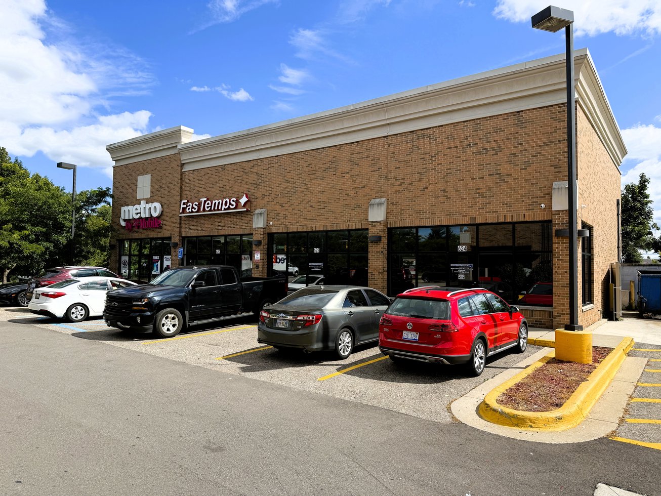 608 South Hewitt Road Retail