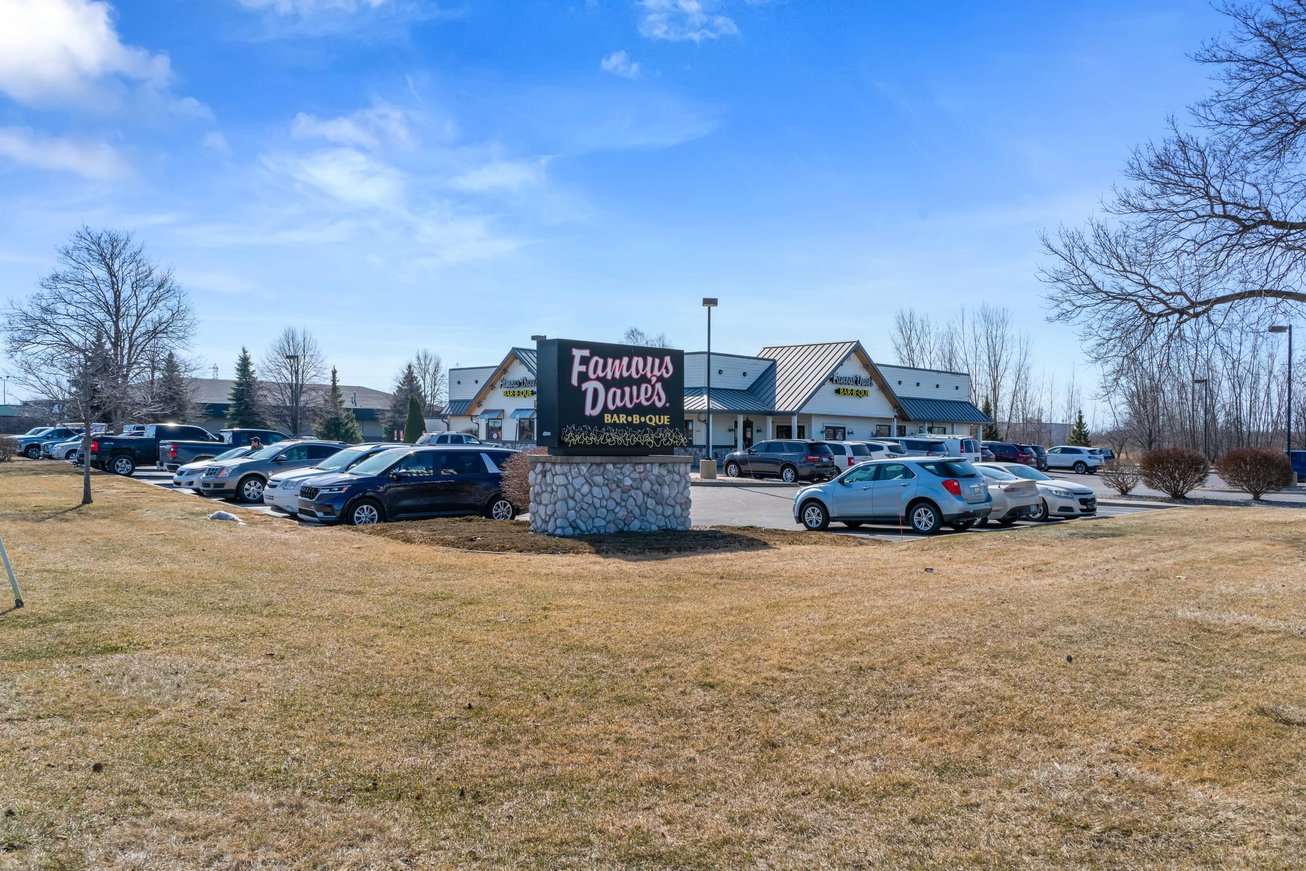 5665 Bay Rd, Saginaw, MI, For Sale, Image-2