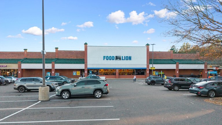 104 Fiddlers Run Boulevard, Morganton, NC, For Lease, Image-1