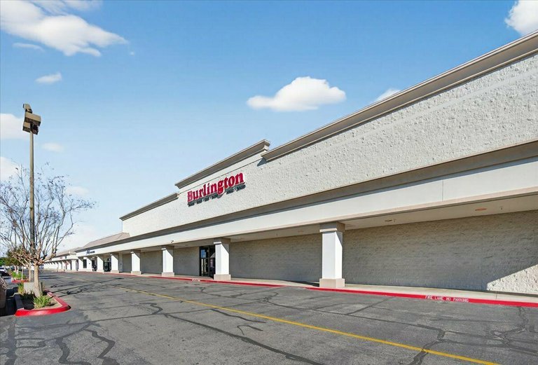 5630 N. Blackstone Ave, Fresno, CA, For Lease, Image-10