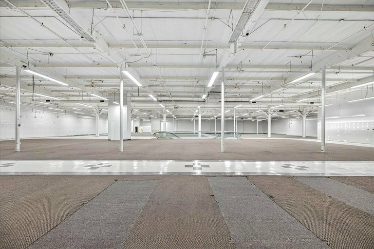 5630 N. Blackstone Ave, Fresno, CA, For Lease, Image-6
