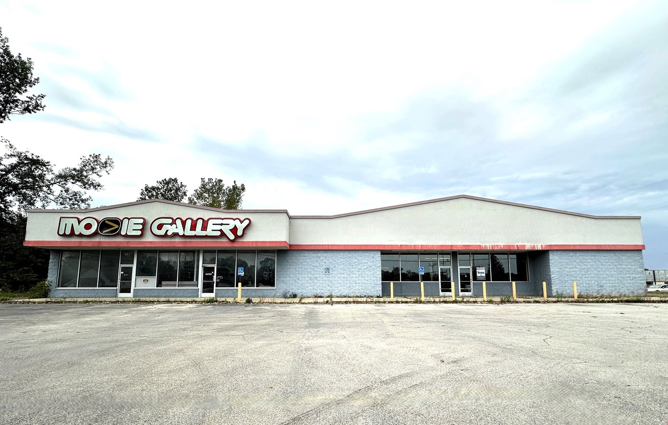 3853 North Huron Road Retail