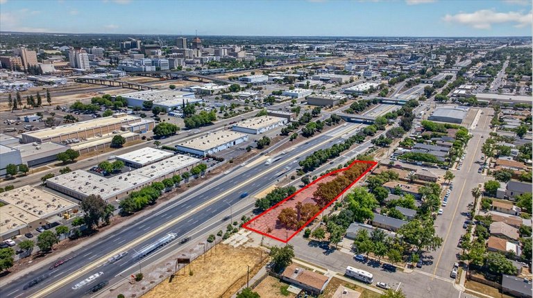 1232 San Joaquin St, Fresno, CA, For Lease, Image-5