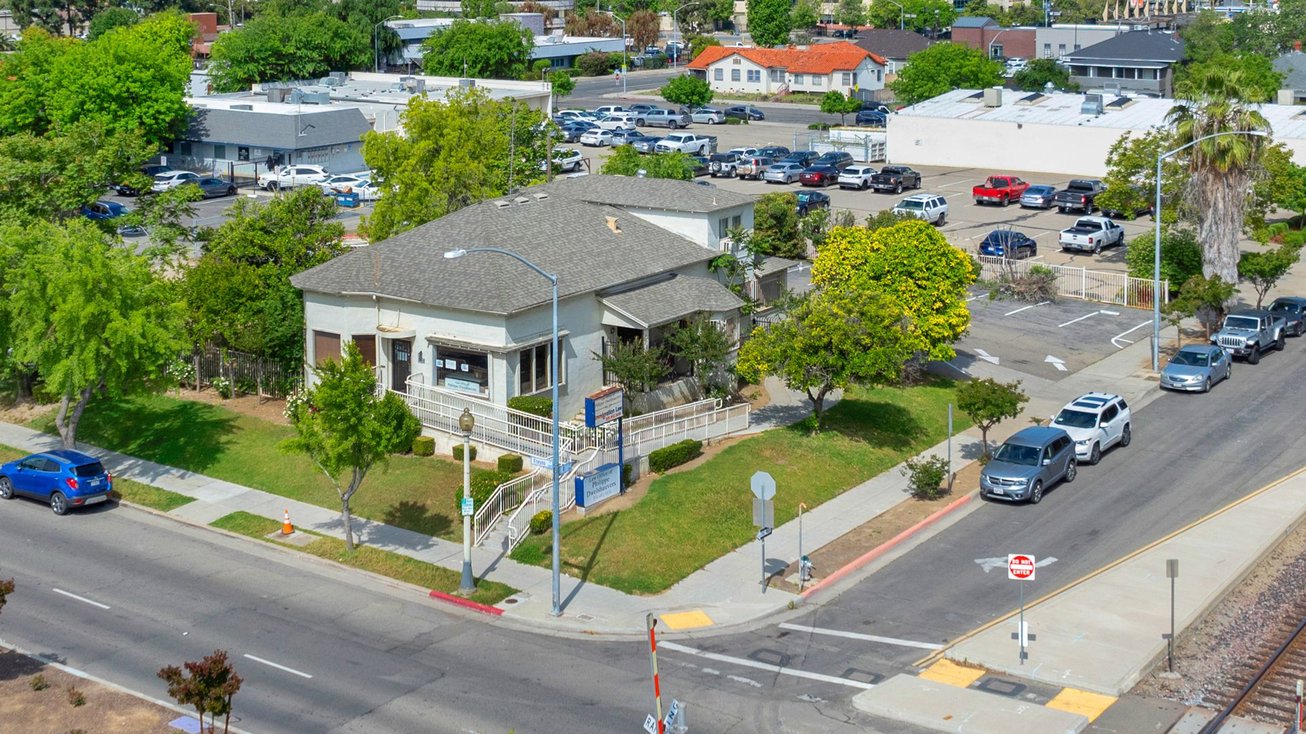 2641 Fresno St, Fresno, CA, For Sale, Image-1
