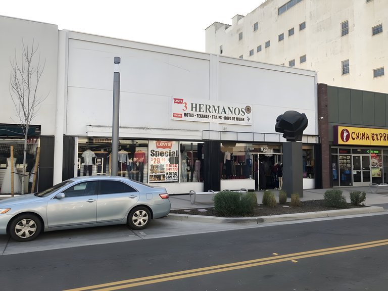 921 Fulton St, Fresno, CA, For Lease, Image-7