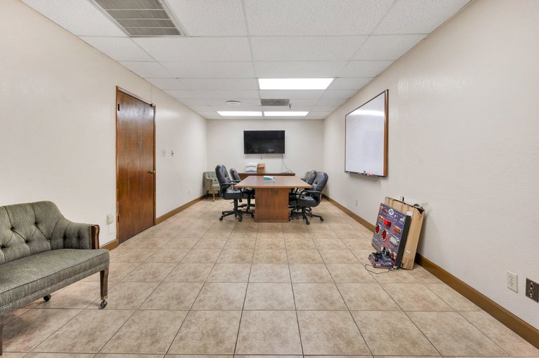2645 S Chestnut Ave, Fresno, CA, For Lease, Image-15
