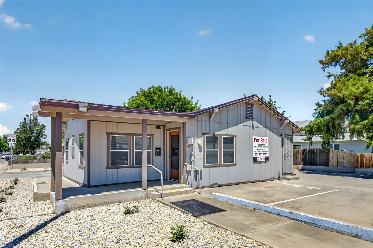 221 N G St, Porterville, CA, For Sale, Image-1