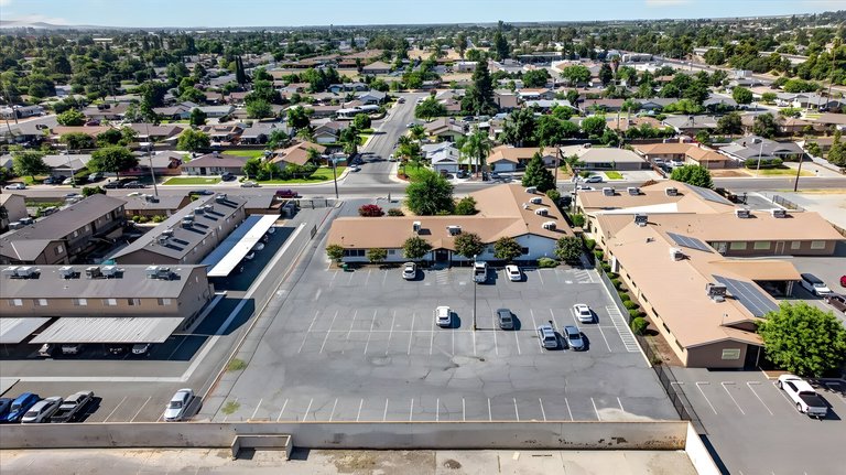 876 W Grand Ave, Porterville, CA, For Lease, Image-11