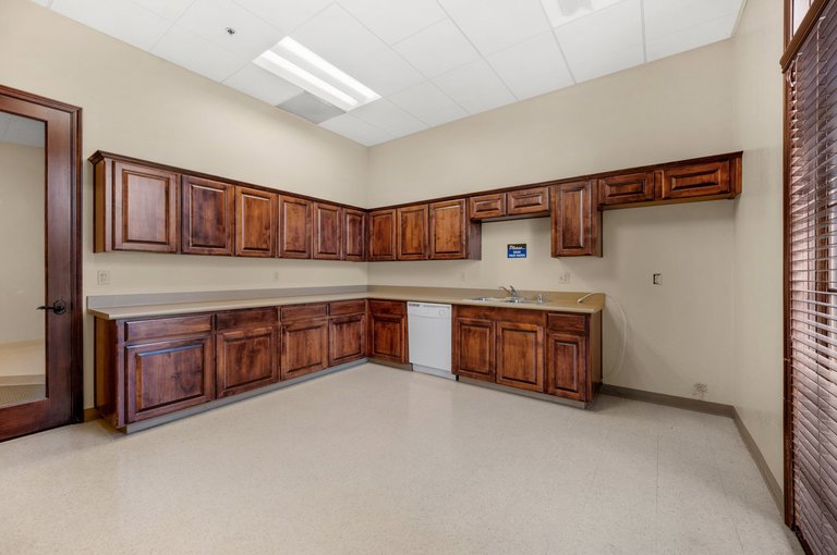 209 E Caldwell Ave, Visalia, CA, For Lease, Image-6