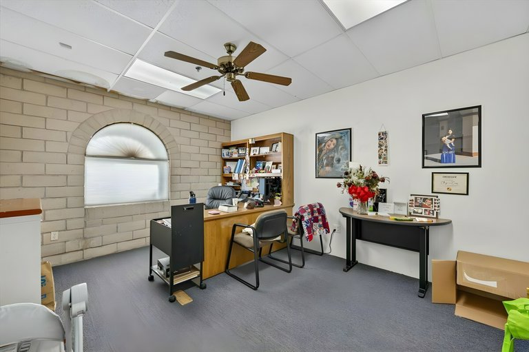 191 W Poplar, Porterville, CA, For Lease, Image-15