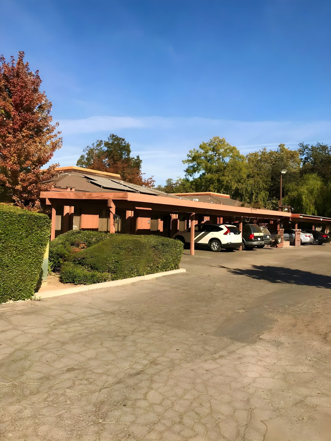 1265 W Shaw Avenue Office
