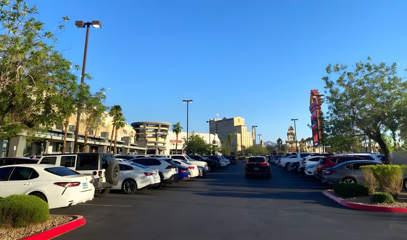 601 Mall Ring Circle Retail