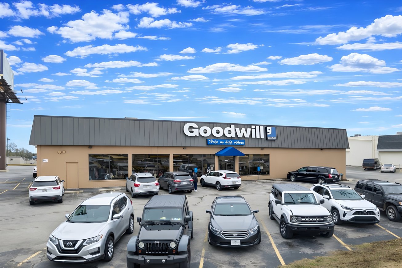 2021 S Reynolds Road Retail