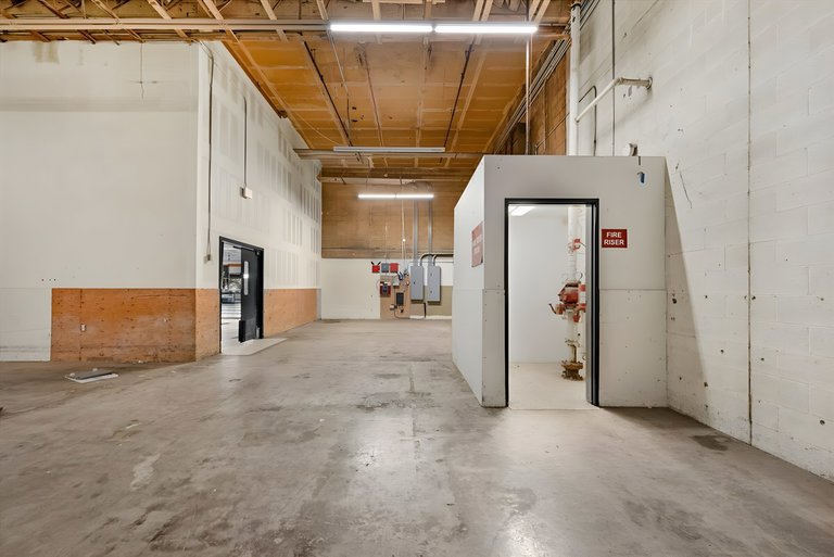 150 South 11th Avenue, Hanford, CA, For Lease, Image-8