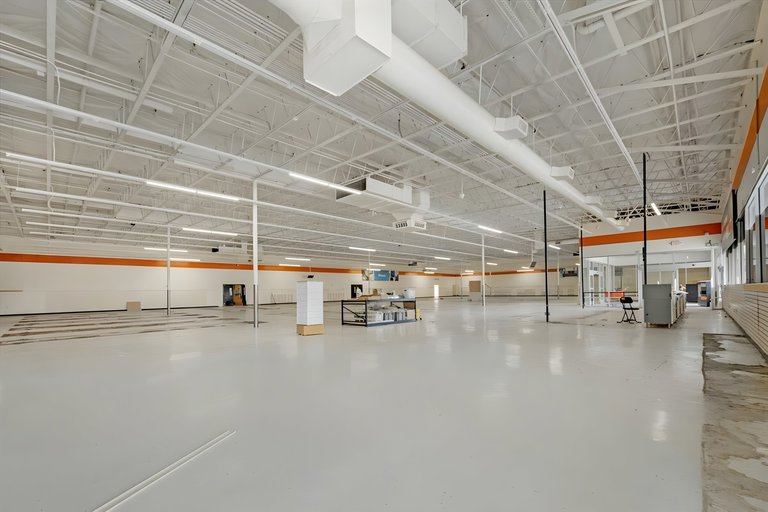 150 South 11th Avenue, Hanford, CA, For Lease, Image-2