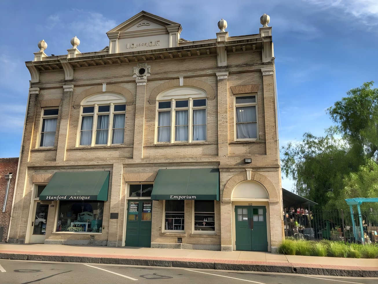 108-112 E Eighth Street, Hanford, CA, For Sale, Image-1