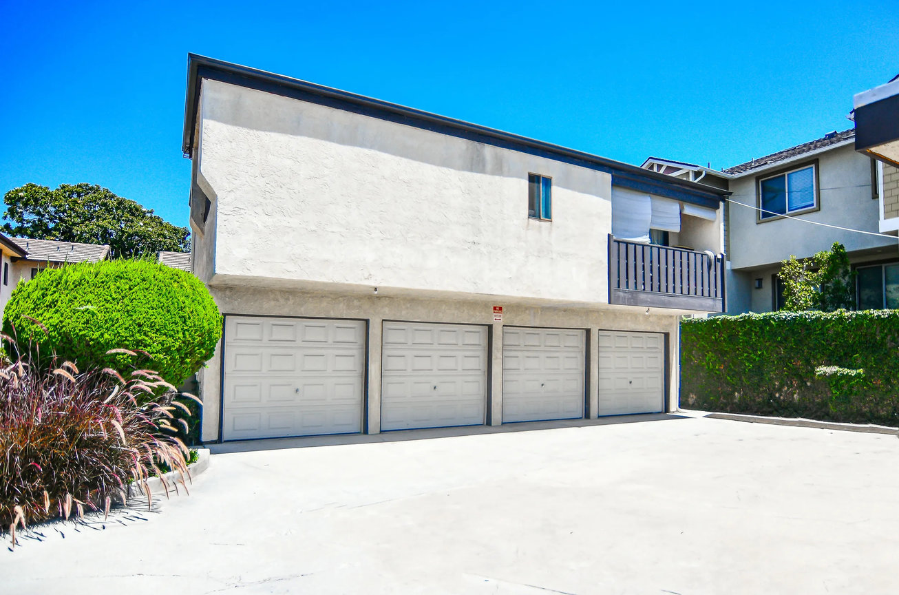 3712 Howard Ave Multifamily