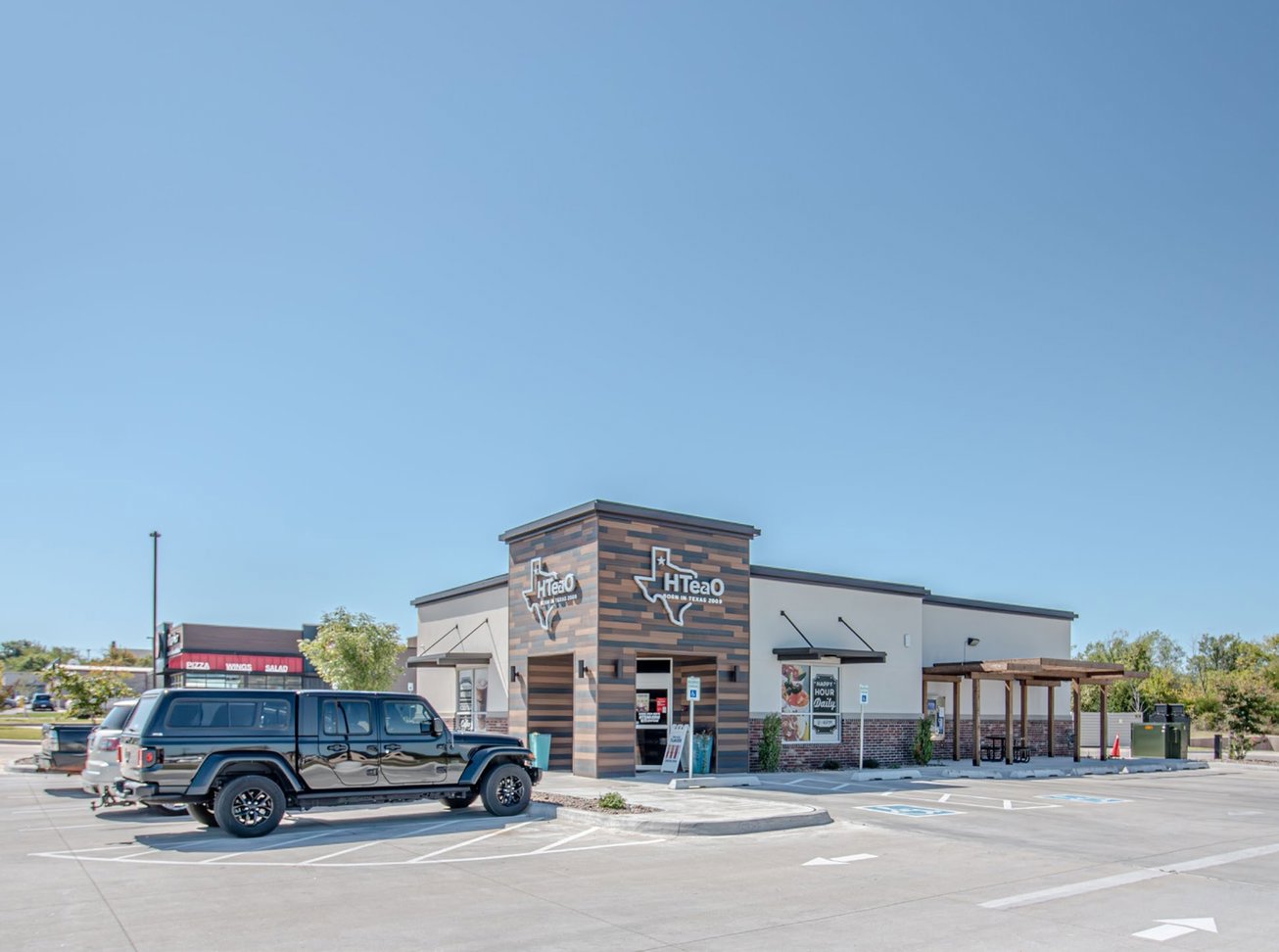 3304 N. Kickapoo Ave Retail photo 2
