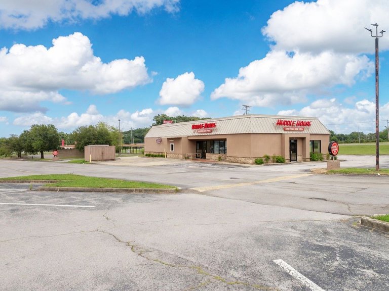 2285 Lakeway Drive, Russell Springs, KY, For Lease, Image-2