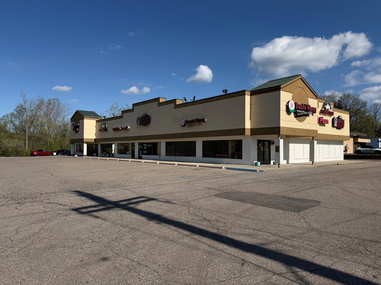 5500 Cooley Lake Road, Waterford, MI, For Lease, Image-2
