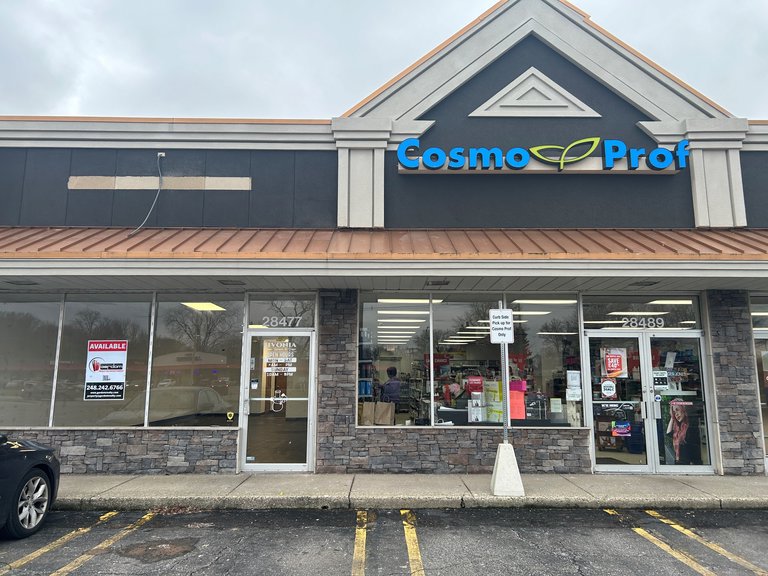 28423–28519 5 Mile Rd, Livonia, MI, For Lease, Image-1