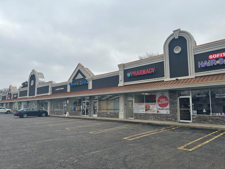28423–28519 5 Mile Rd, Livonia, MI, For Lease, Image-3
