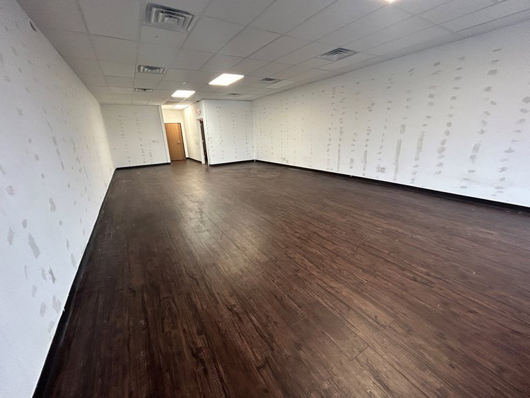 28423–28519 5 Mile Rd, Livonia, MI, For Lease, Image-9