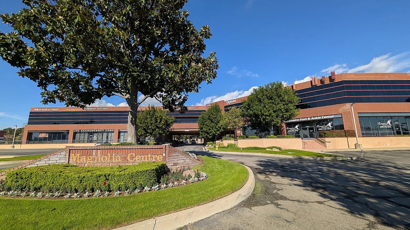 299 West Foothill Boulevard Office