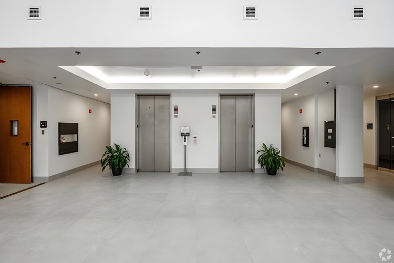 10260 N Central Expressway, Dallas, TX, For Lease, Image-3