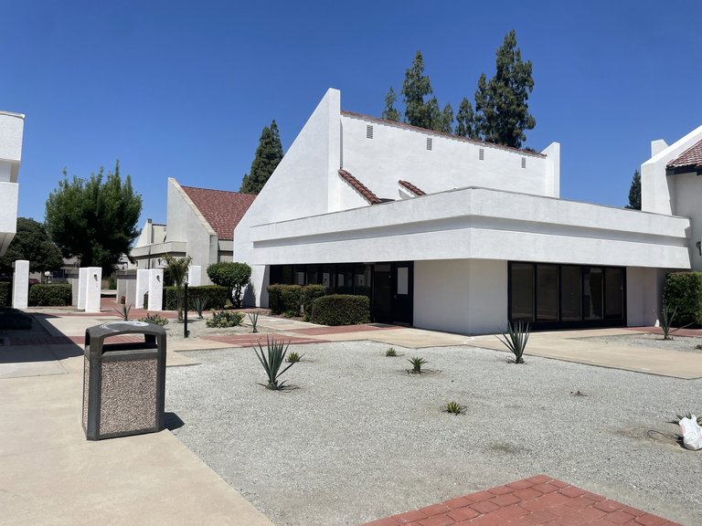 4944 E Clinton Way, Fresno, CA, For Lease, Image-2