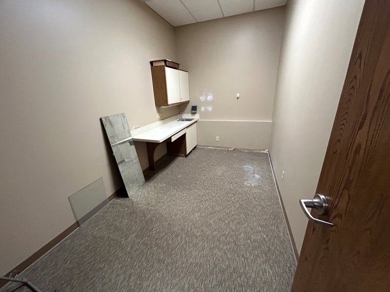 18790 Middlebelt Road, Livonia, MI, For Lease, Image-3
