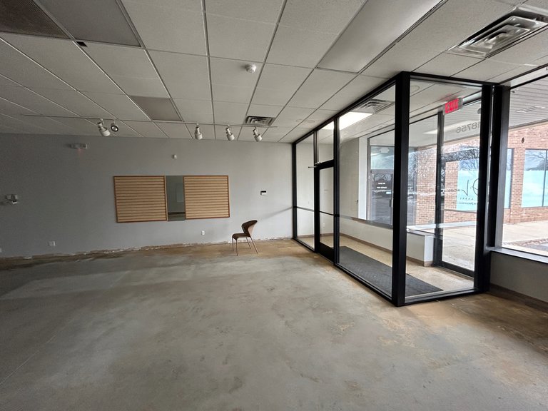 18790 Middlebelt Road, Livonia, MI, For Lease, Image-6