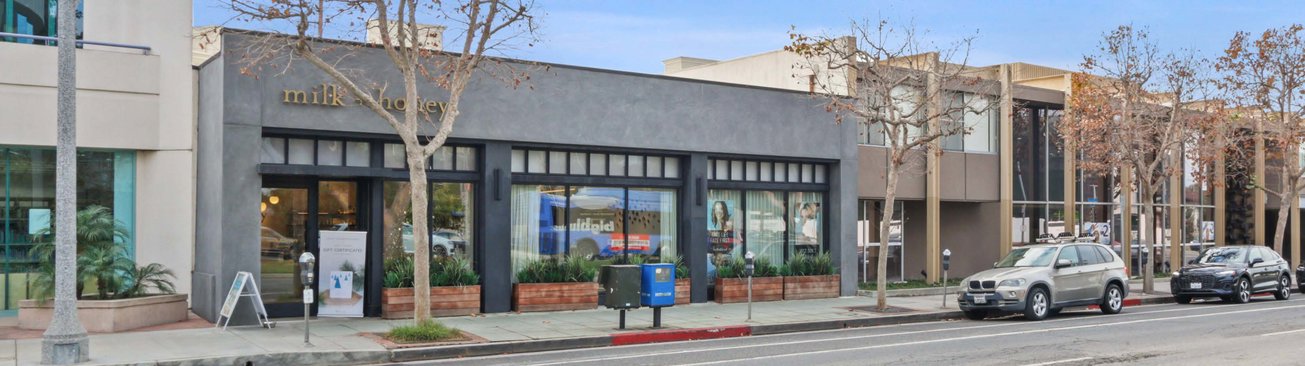 11826 San Vicente Boulevard Retail