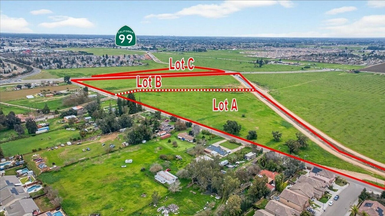 6785 N Veterans Blvd Land/Development