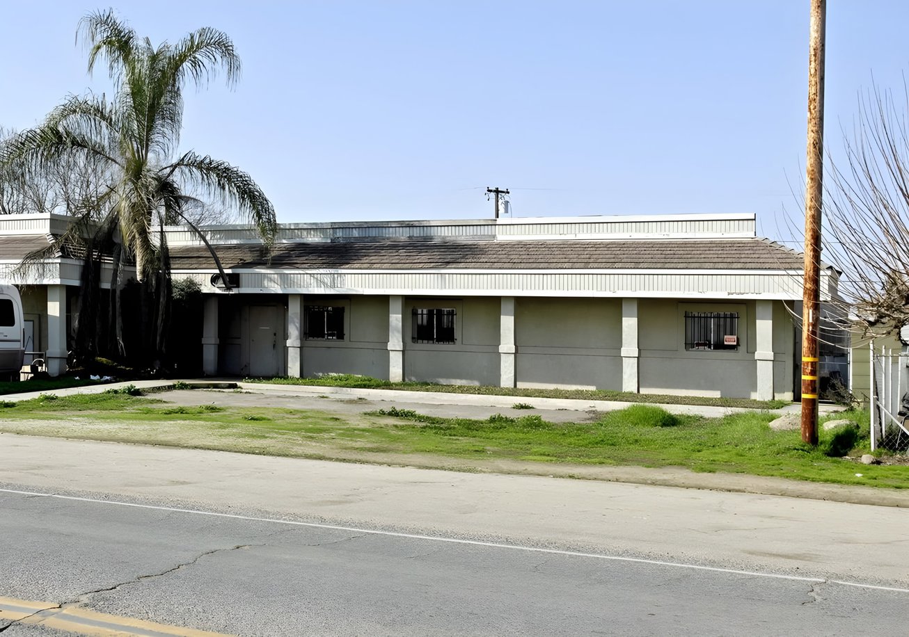 14683 Road 192 Retail