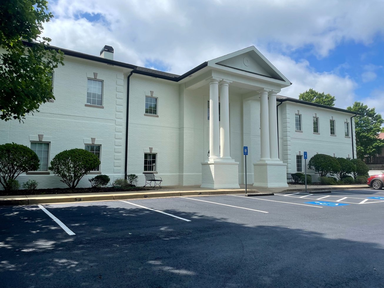 4000 Smithtown Road Office