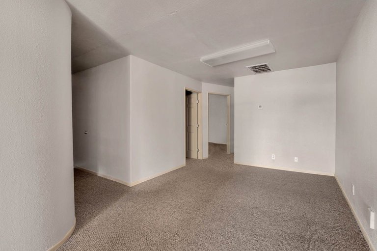 2005 W Ashland Ave, Visalia, CA, For Lease, Image-10
